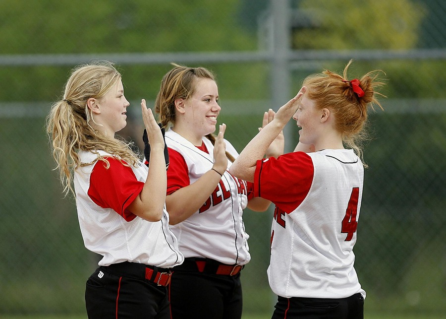 softball hairstyle